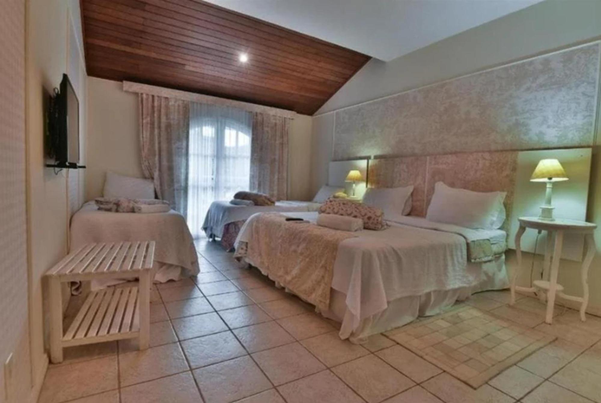 Hotel Fazenda Cachoeiras De Cavaru Vassouras ภายนอก รูปภาพ