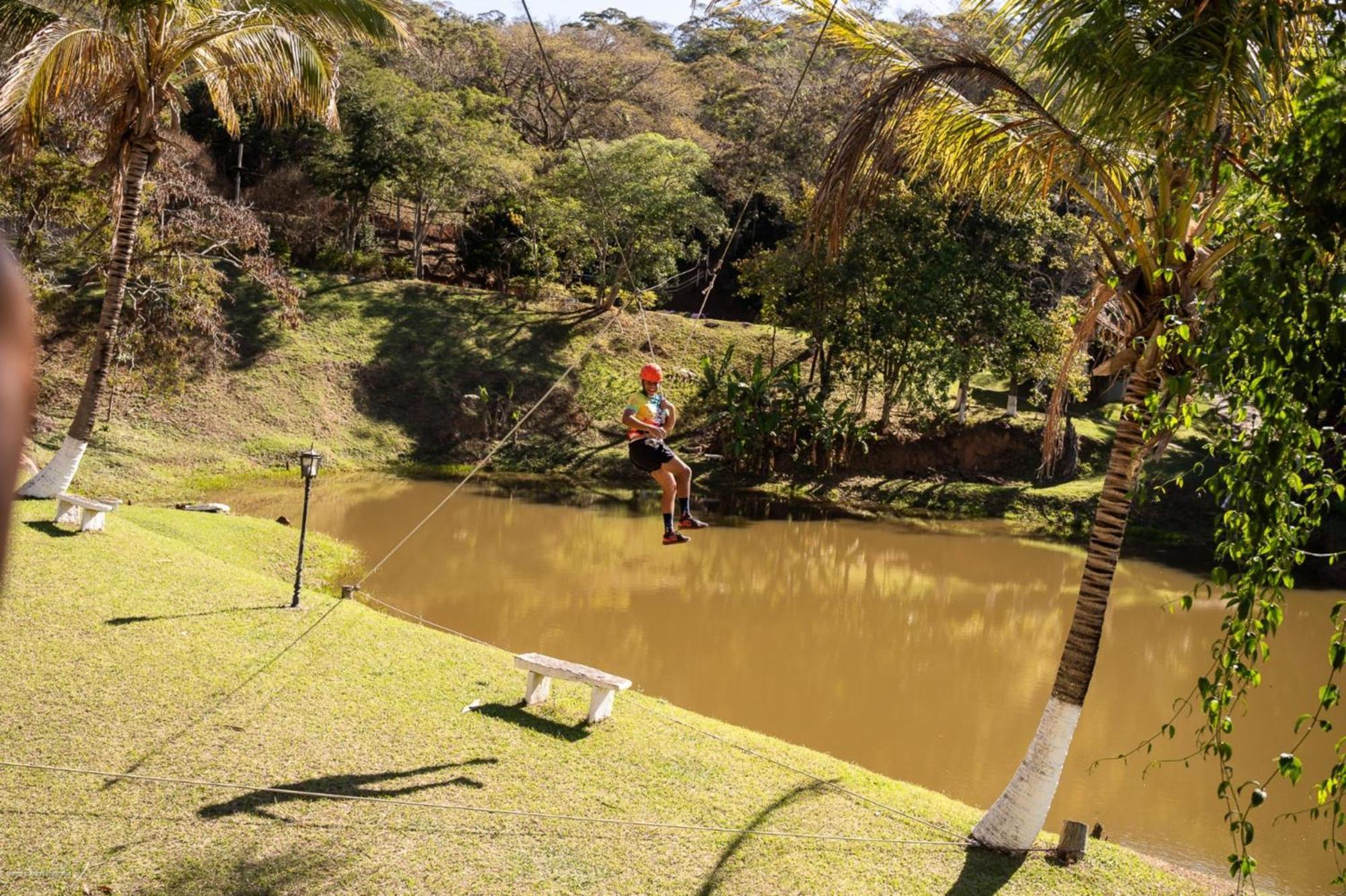 Hotel Fazenda Cachoeiras De Cavaru Vassouras ภายนอก รูปภาพ